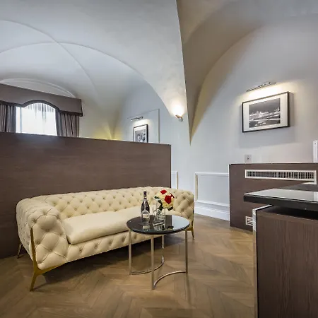 Palazzo Alfieri - Place Of Charme Florence
