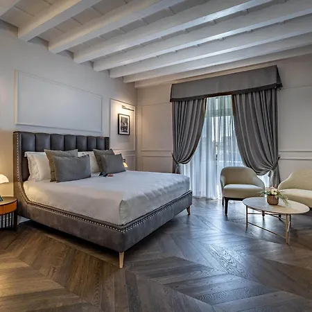 Palazzo Alfieri - Place Of Charme 4*