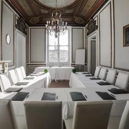 Palazzo Alfieri - Place Of Charme Otel Floransa