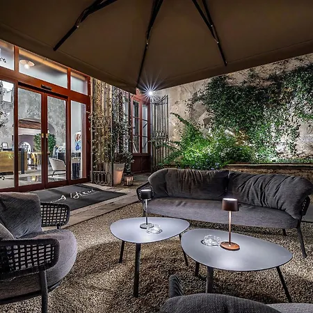 Otel Palazzo Alfieri - Place Of Charme